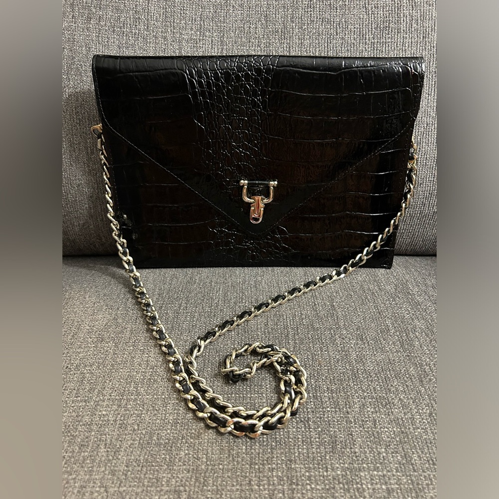 Vintage black leather purse with amazing hardware & strap